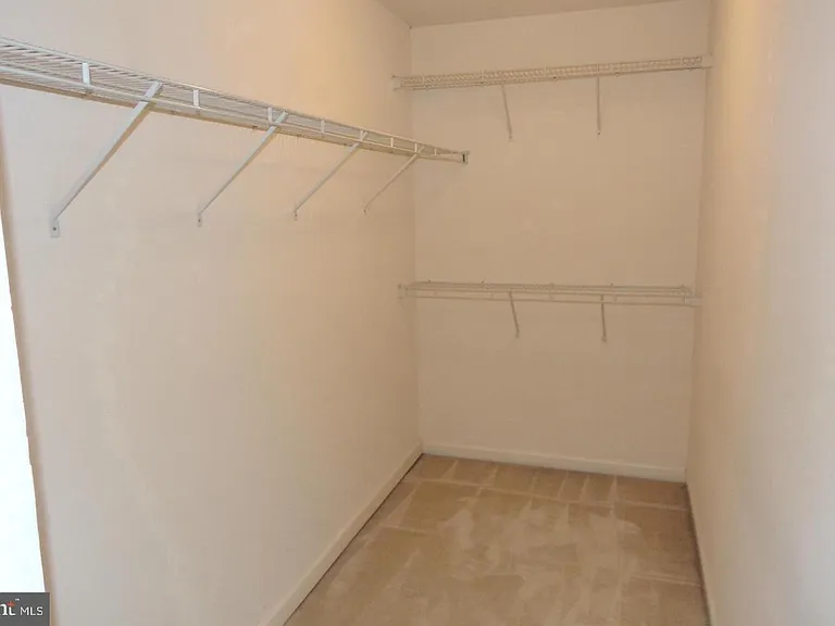 16606 Barge Cir — Photo 6