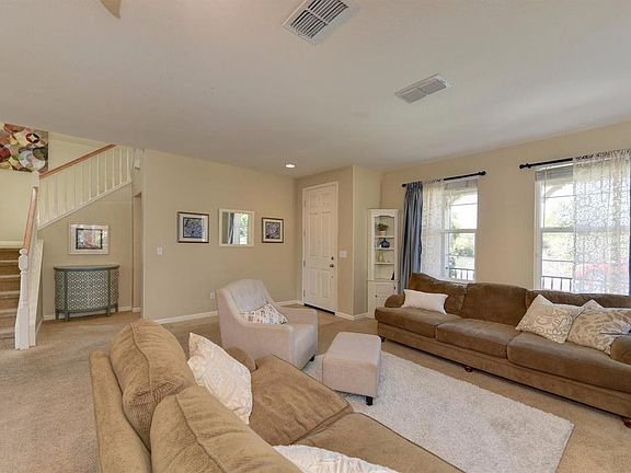 5th image of 518 Ventura Ct