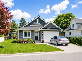 23 McBride Rd, Amherstburg, ON N9V2Y8