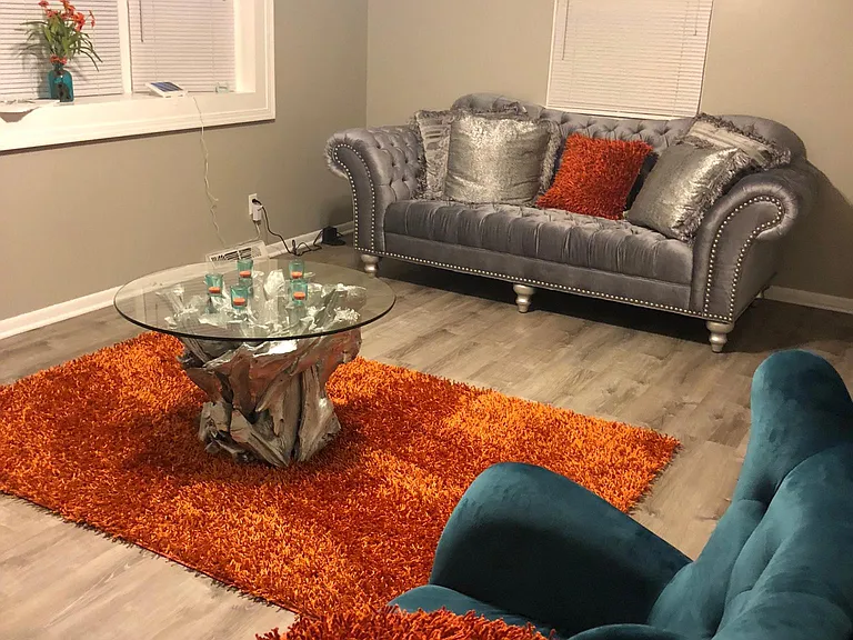400 Brenda Dr — Photo 2
