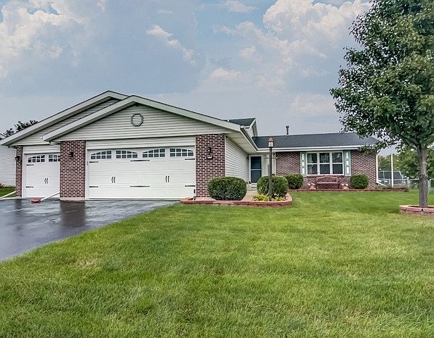 Excellent curb appeal 