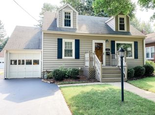 275 Harding St, Grayslake, IL 60030