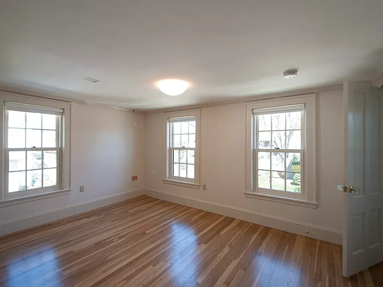 153 Watson Rd — Photo 14
