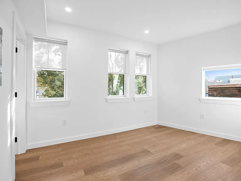 723 West Ave #3 — Photo 9