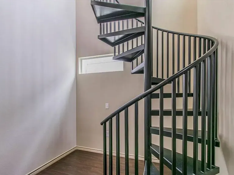 2606 Wilson St #1204 — Photo 10