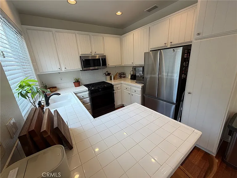 65 Danbury Ln — Photo 18