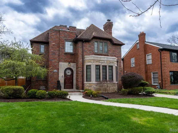 19405 Bretton Dr, Detroit, MI 48223