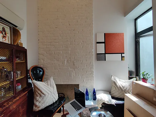 Rented by Signature Property Realty | media 20