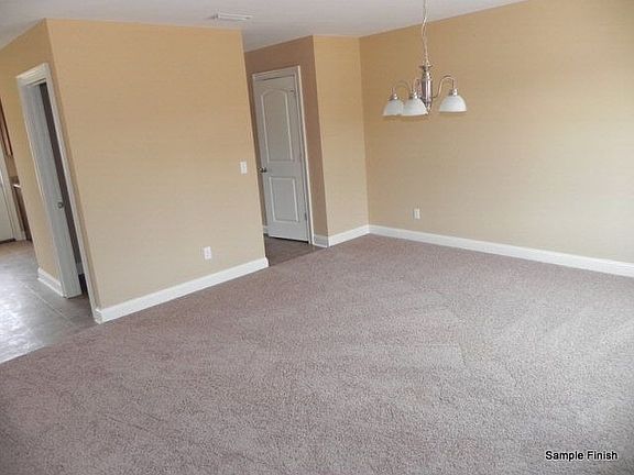 4th image of 99 Forest St SE