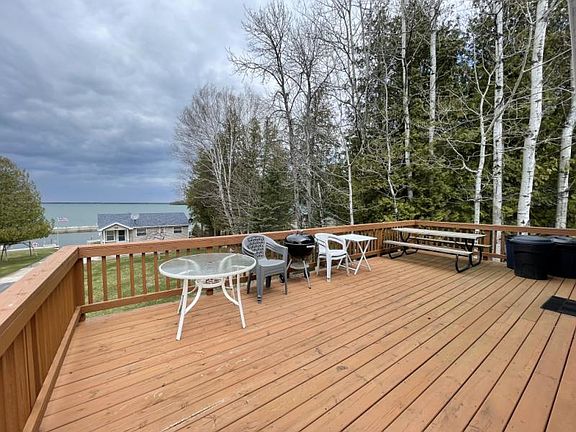 3rd image of 32198 S Cove Row