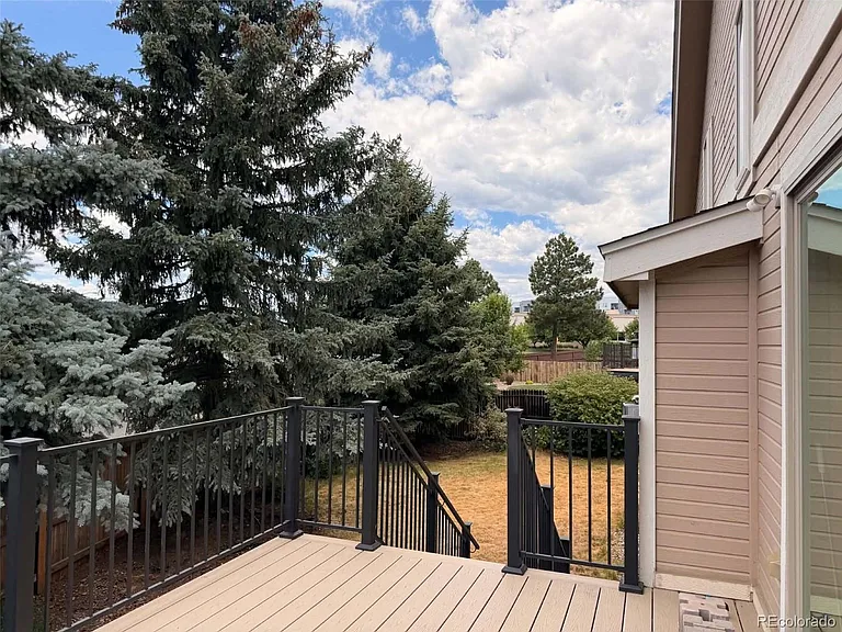 5922 Instone Cir — Photo 14