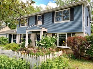 2785 Shannon Rd, Northbrook, IL 60062