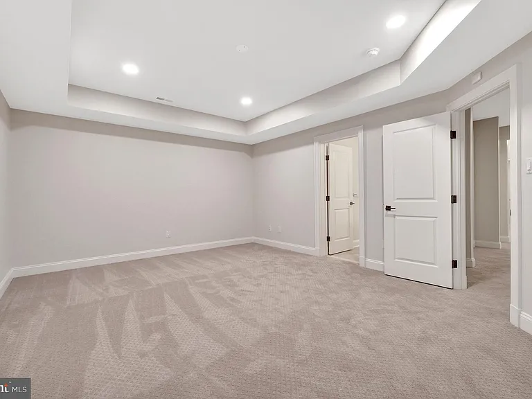 6707 Wemberly Way — Photo 74
