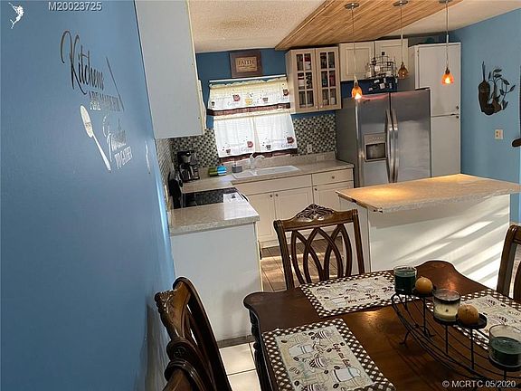 3rd image of 4071 Palm Bay Cir APT C