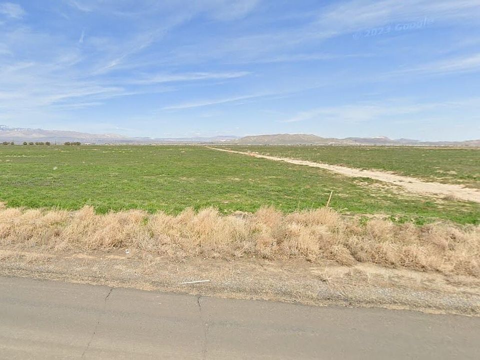 2nd image of 95 Street West & Hawkeye Ave