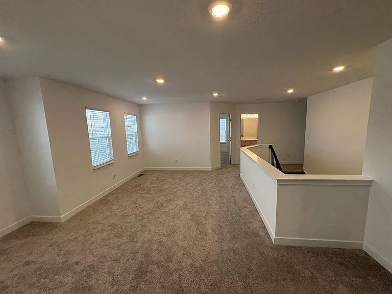 11724 Aubrey Ln — Photo 24