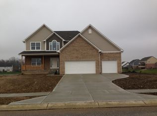 4609 W Waterway Dr, New Palestine, IN