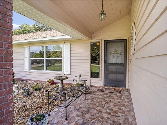 4th image of 33906 Tara Wood Dr