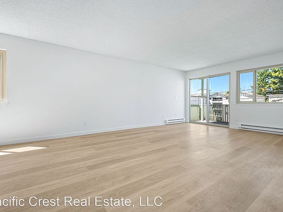 2nd image of 11520 Greenwood Ave N #11341392
