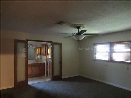 5th image of 138 Oak Sq S