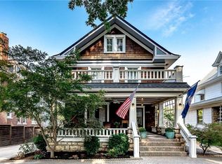 3848 Charlotte St, Kansas City, MO 64109