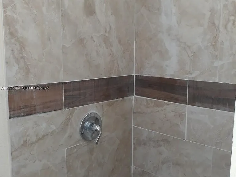 1909 Pierce St #2 — Photo 7