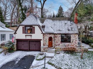 13 Fair Oaks Dr, East Rochester, NY 14445