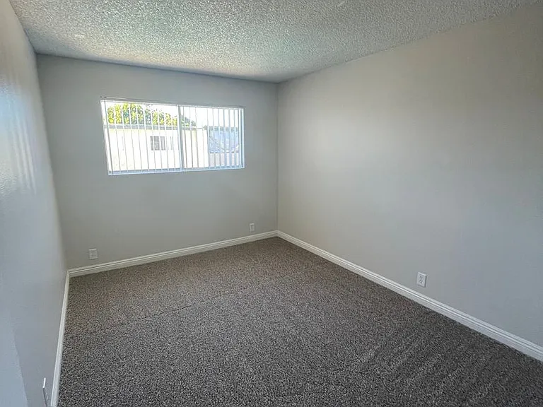 Cordova Apartments — Photo 19