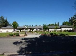 10210 Lanes Bridge Dr, Madera, CA 93636
