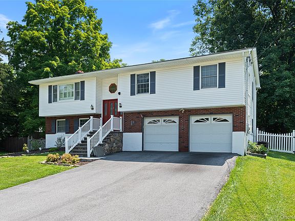 2nd image of 5 Colette Drive