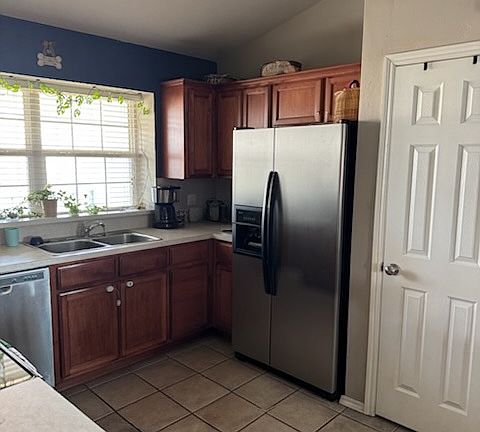 3rd image of 2716 Edgemere Dr