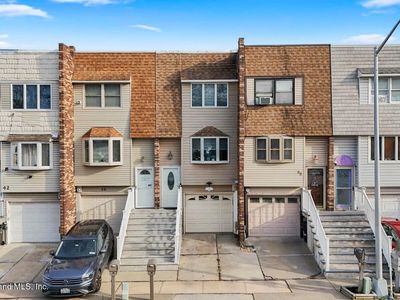 36 Daffodil Ct, Staten Island, NY, 10312