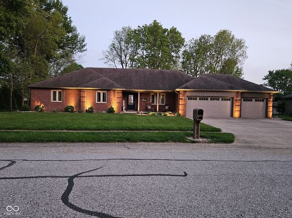 1515 Renee Dr, Plainfield, IN 46168