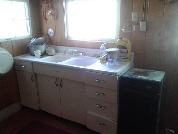 5th image of 33096 Keller Ln