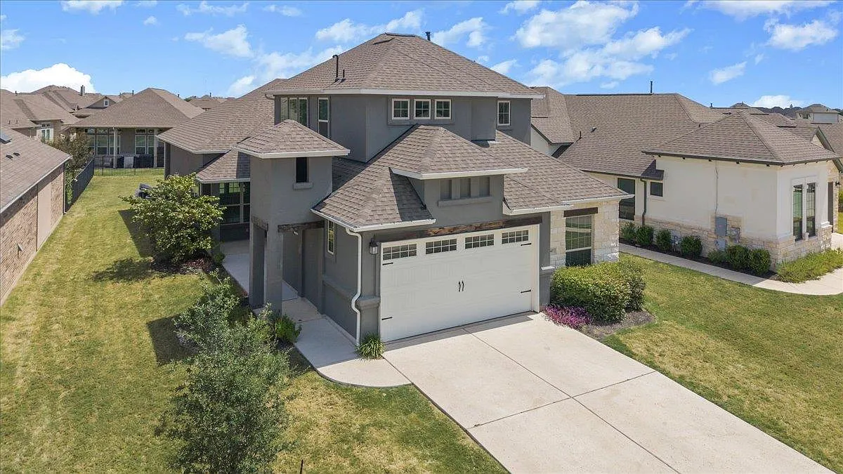 4 bed, 3.0 bath, 2189 sqft, $2,475 — Photo 3