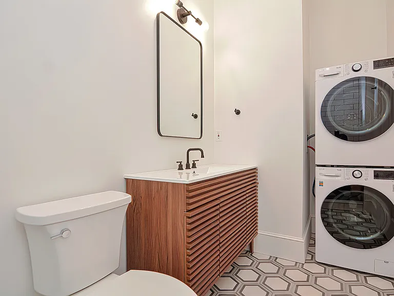 244 Weybosset St #303 — Photo 7