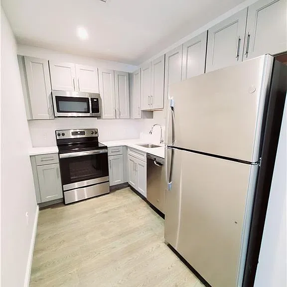 36 Atlantic St — Photo 8