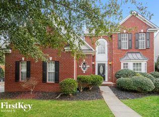 6930 Olmsford Dr, Huntersville, NC 28078
