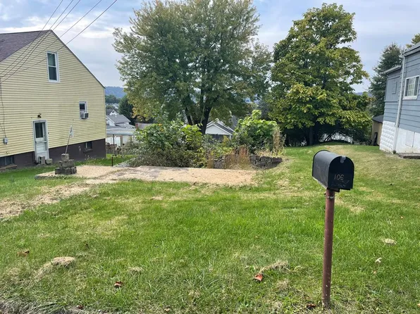 107 SYCAMORE AVE, Moundsville, WV 26041