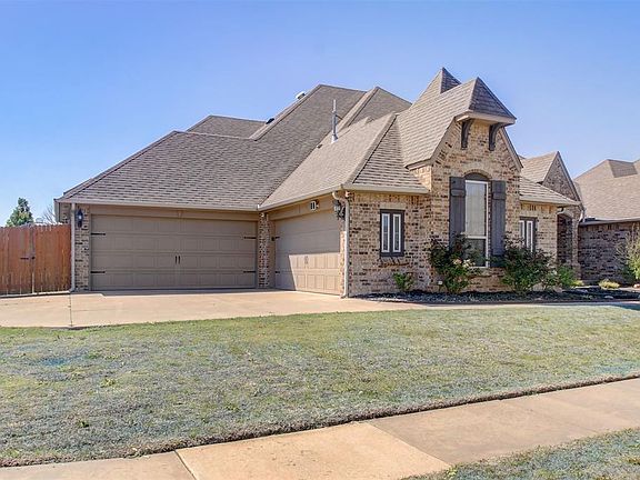 4th image of 9200 SW 30th Ter