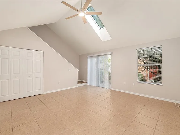 9755 SW 52nd Rd — Photo 20
