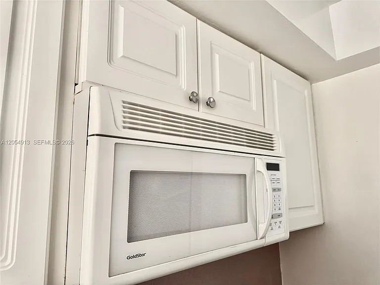 3500 Harrison St #12 — Photo 16