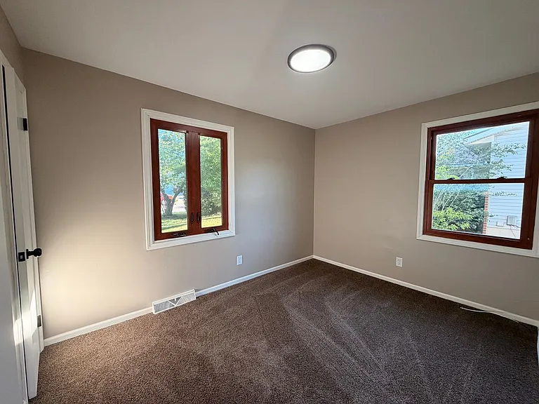 6672 Pleasantview St NE — Photo 14