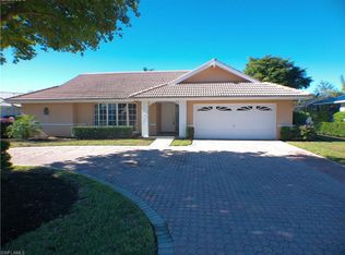 438 Torrey Pines Point, Naples, FL 34113