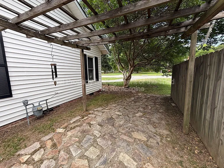 905 Old Winston Rd — Photo 19
