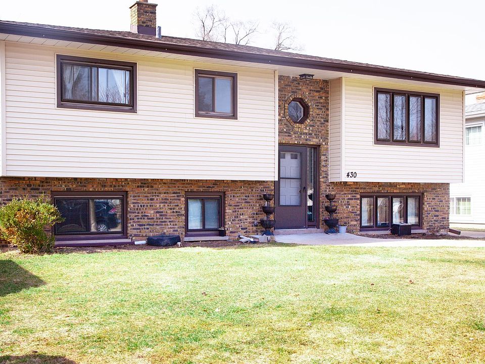 1st image of 430 Pine Ave