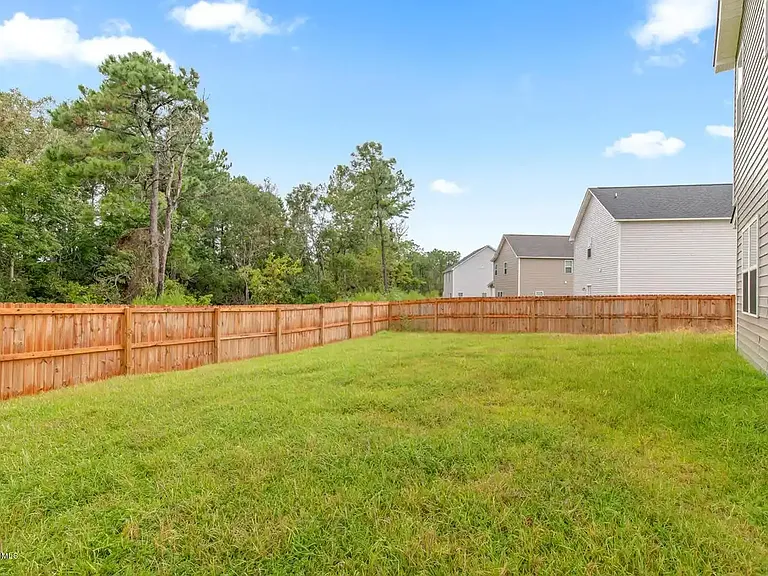 518 Everett Glades — Photo 37