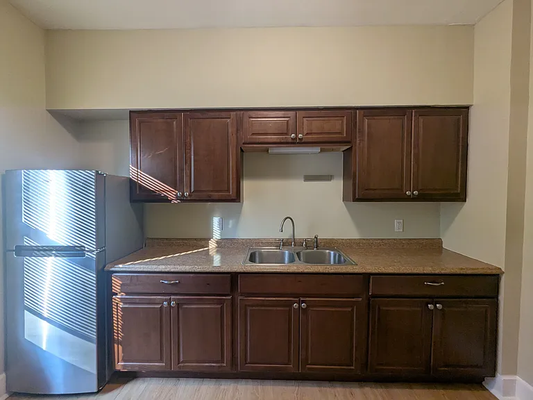 1825-4 Jefferson St #1825-4 — Photo 6
