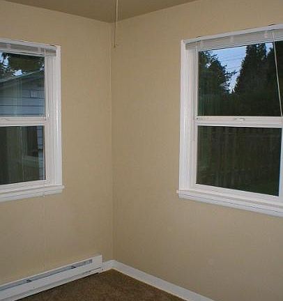 Den/Bonus Room
