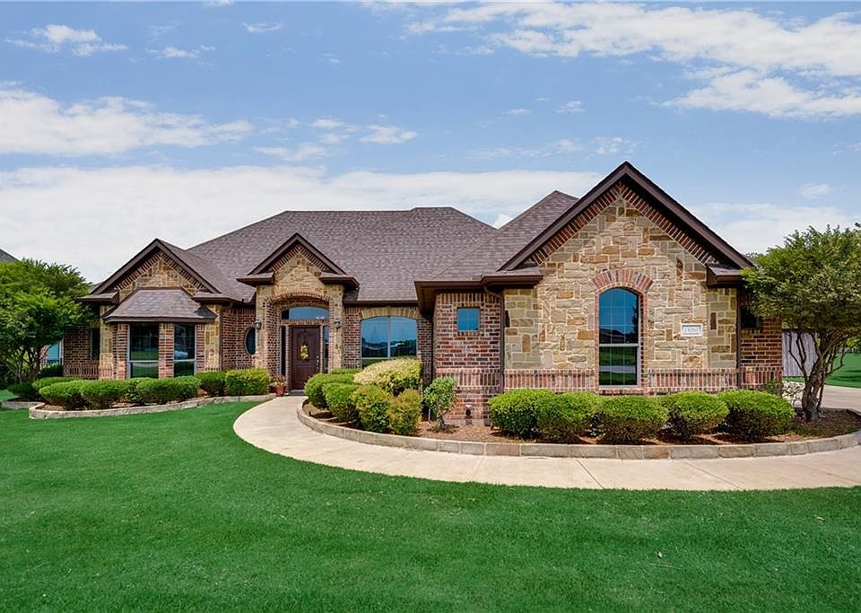 1st image of 13061 Emerald Blvd